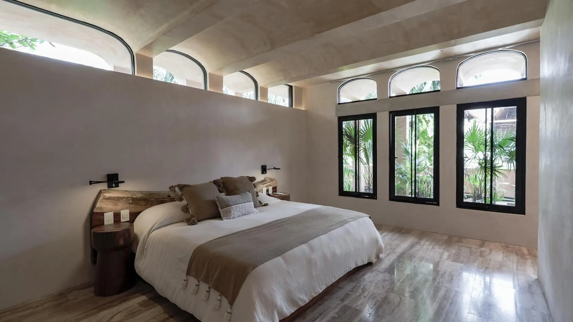 Romeotulum Villa
